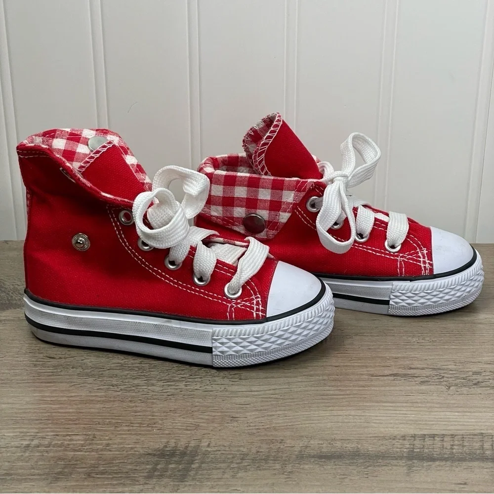 Kids sz 5 White and Red Checkered‎ High Top Canvas Sneakers Everyday Use